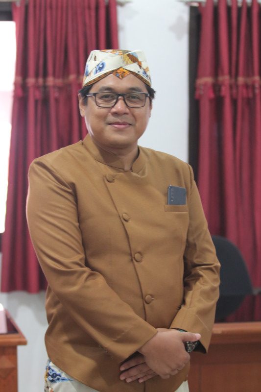 Ketua Komisi