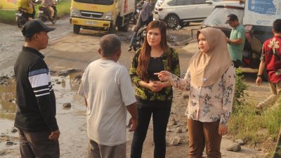 Jalan Rusak di Pabuaran, Ketua DPRD Kabupaten Cirebon Langsung Sidak